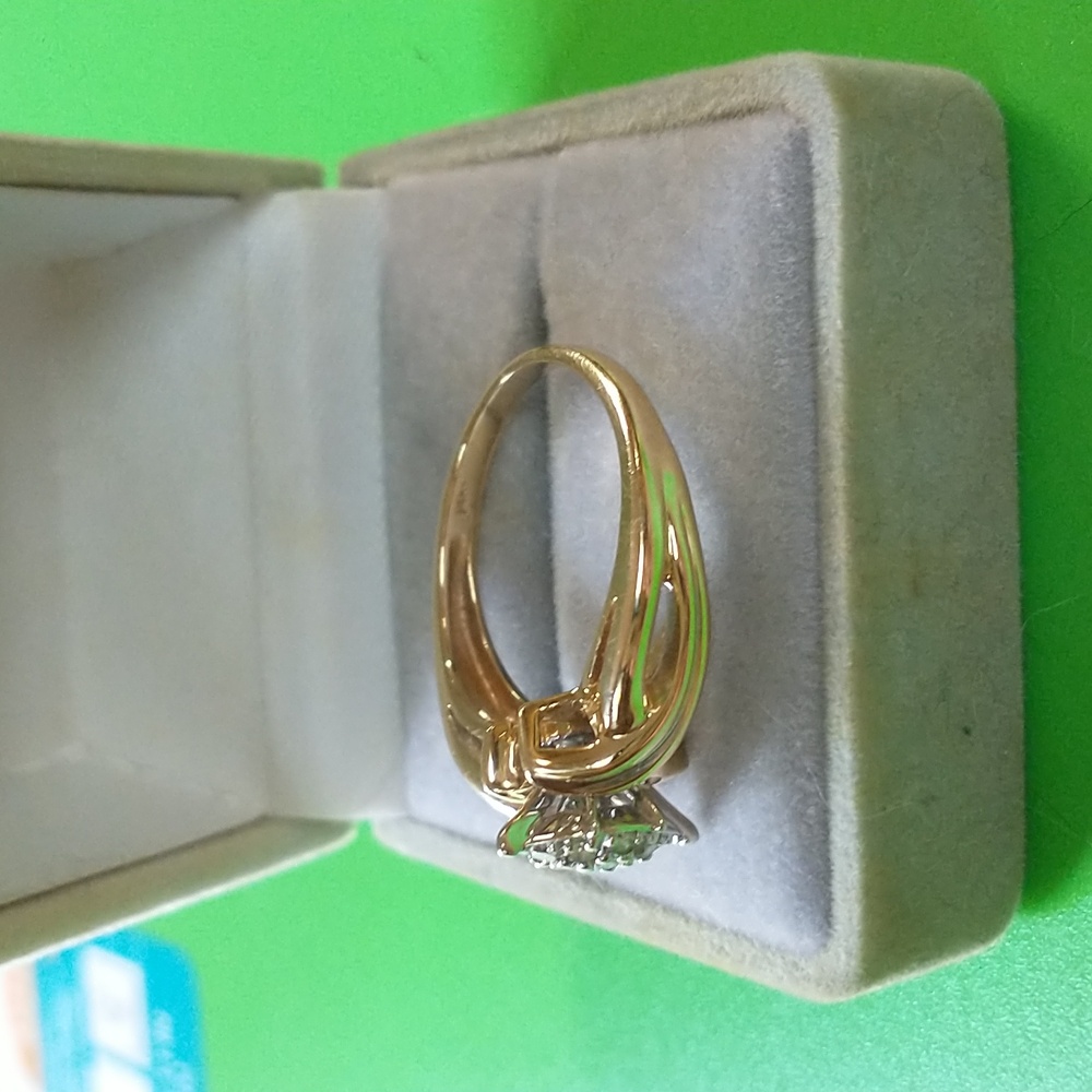 14k solid gold diamond cluster cocktail ring - Picture 6 of 7